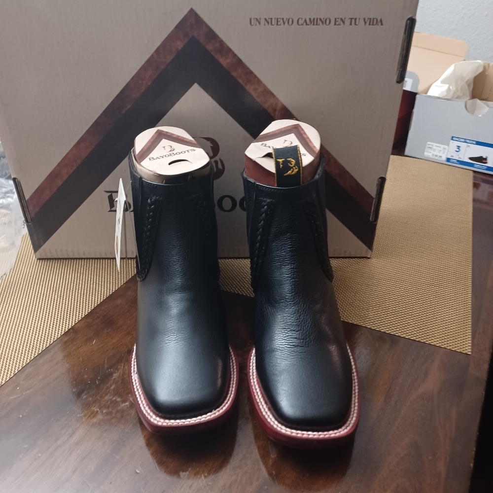 Cery cute botines size 7 color black